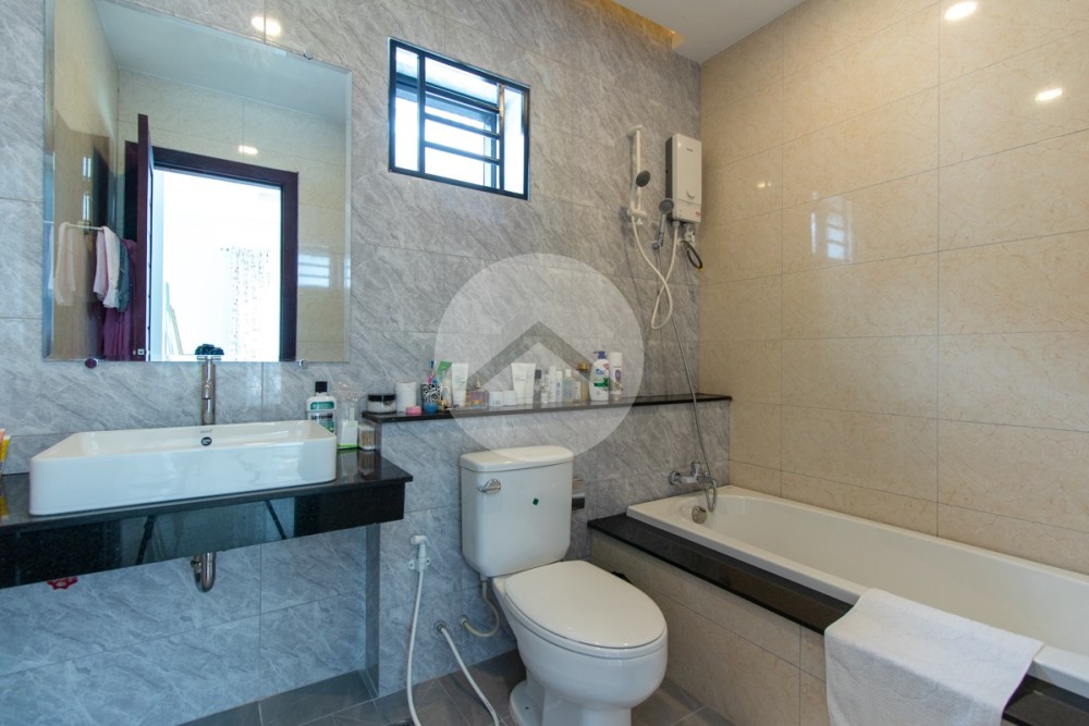 3 Bedroom Villa For Rent - Svay Thom, Siem Reap - Image 23