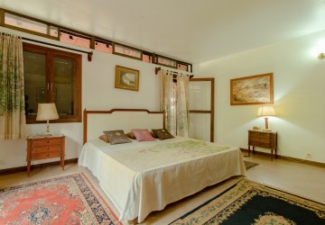 7 Bedroom Luxury Estate For Sale - Svay Dangkum, Siem Reap thumbnail