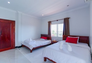 22 Bedroom Guesthouse For Rent - Svay Dangkum, Siem Reap thumbnail