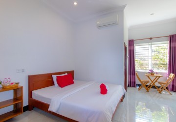 22 Bedroom Guesthouse For Rent - Svay Dangkum, Siem Reap thumbnail