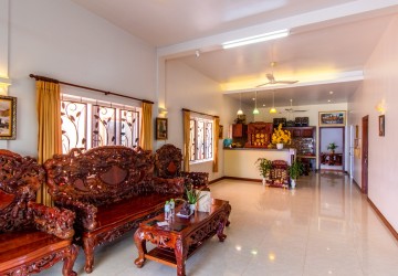 22 Bedroom Guesthouse For Rent - Svay Dangkum, Siem Reap thumbnail