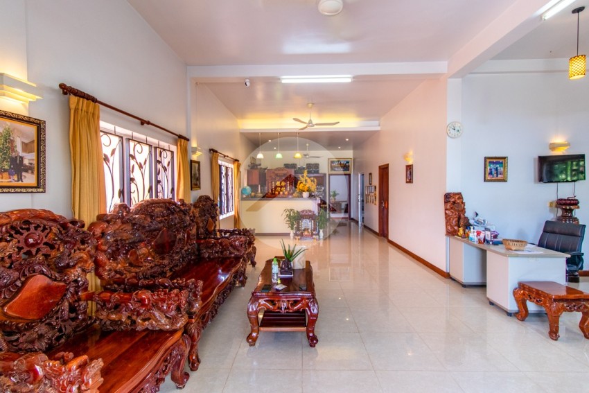 22 Bedroom Guesthouse For Rent - Svay Dangkum, Siem Reap