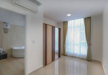 3 Bedroom Twin Villa For Rent - Sen Sok, Phnom Penh thumbnail