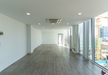 65 Sqm Office Space For Rent - Srah Chork, Phnom Penh thumbnail