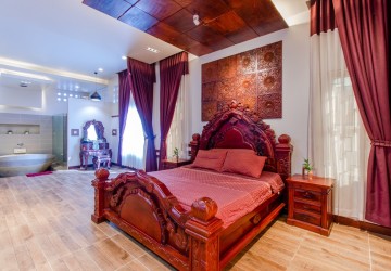 7 Bedroom Commercial Villa  For Rent - Sala Kamreuk, Siem Reap thumbnail