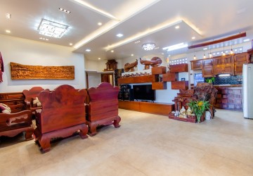 7 Bedroom Commercial Villa  For Rent - Sala Kamreuk, Siem Reap thumbnail