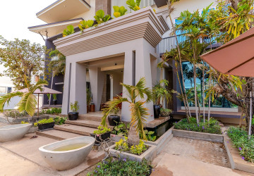 7 Bedroom Commercial Villa  For Rent - Sala Kamreuk, Siem Reap thumbnail