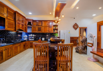 7 Bedroom Commercial Villa  For Rent - Sala Kamreuk, Siem Reap thumbnail