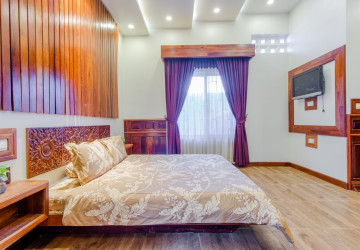 7 Bedroom Commercial Villa  For Rent - Sala Kamreuk, Siem Reap thumbnail