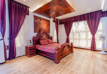 7 Bedroom Commercial Villa  For Rent - Sala Kamreuk, Siem Reap thumbnail