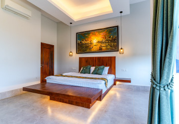 7 Bedroom Commercial Villa  For Rent - Sala Kamreuk, Siem Reap thumbnail