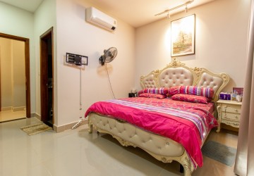 2 Bedroom House For Sale - Borey Premiere, Svay Dangkum, Siem Reap thumbnail