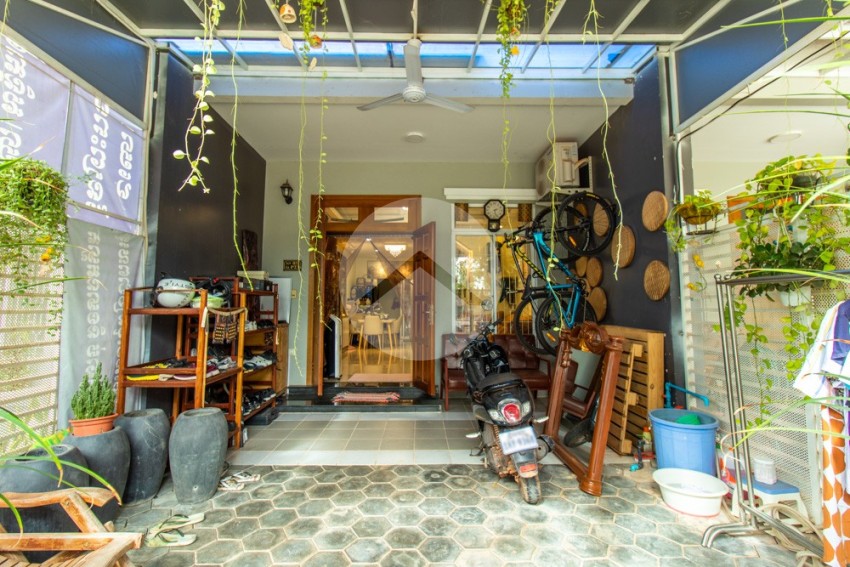 2 Bedroom House For Sale - Borey Premiere, Svay Dangkum, Siem Reap