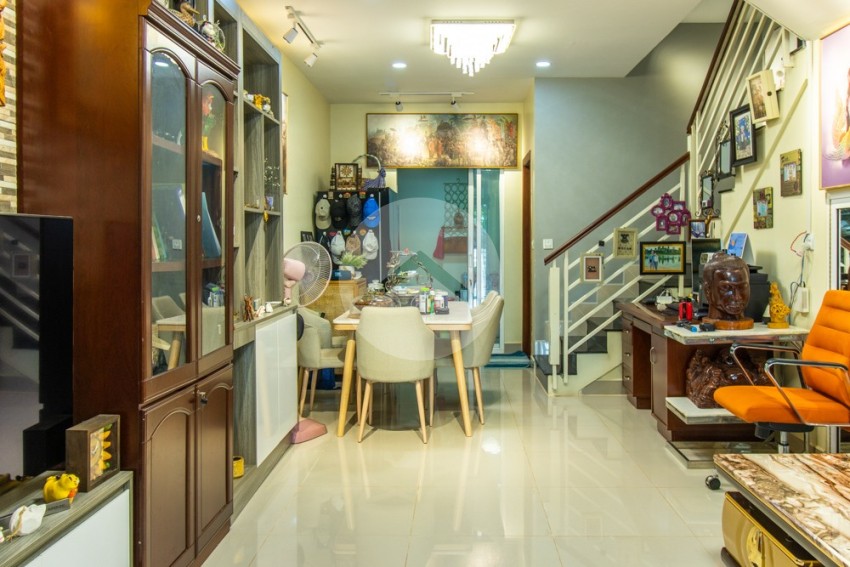 2 Bedroom House For Sale - Borey Premiere, Svay Dangkum, Siem Reap