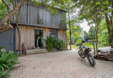 2 Bedroom Holiday Home For Rent - Chroy Changvar, Phnom Penh thumbnail