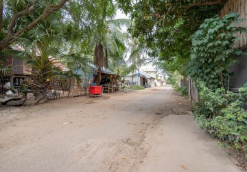 2 Bedroom Holiday Home For Rent - Chroy Changvar, Phnom Penh thumbnail