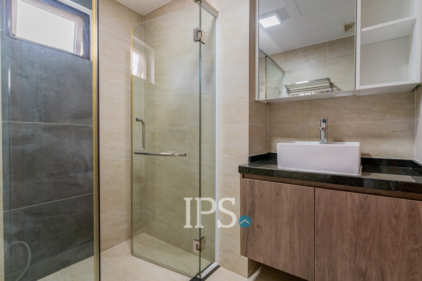 2 Bedroom Serviced Apartment For Rent - Beoung Raing, Phnom Penh