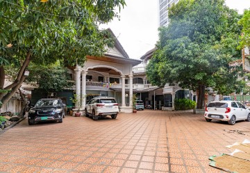 10 Bedroom Commercial Villa For Rent - Toul Kork, Phnom Penh thumbnail