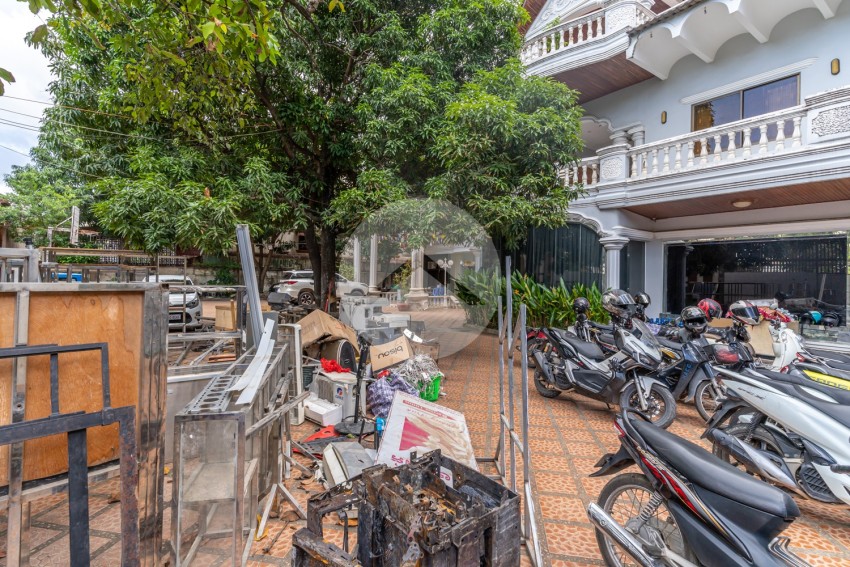 10 Bedroom Commercial Villa For Rent - Toul Kork, Phnom Penh