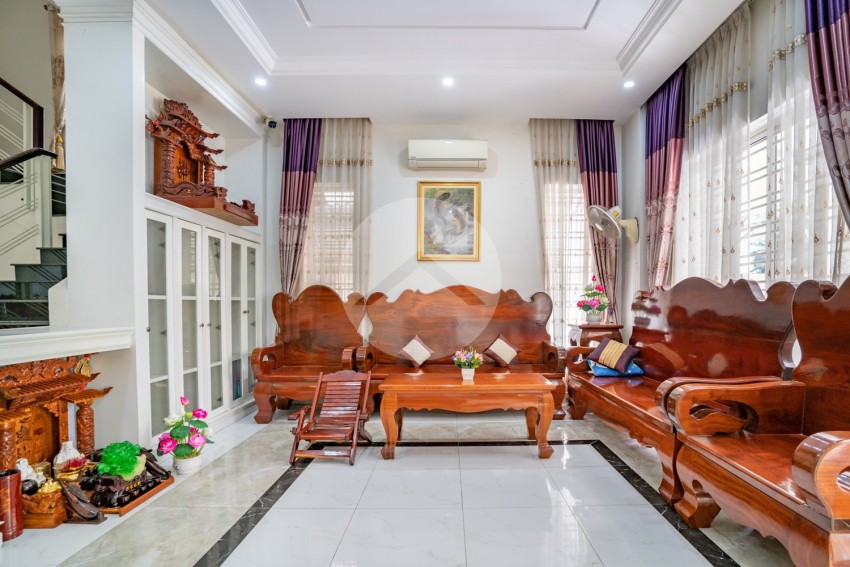 4 Bedroom Twin Villa For Rent - Borey Highland City, Sen Sok, Phnom Penh