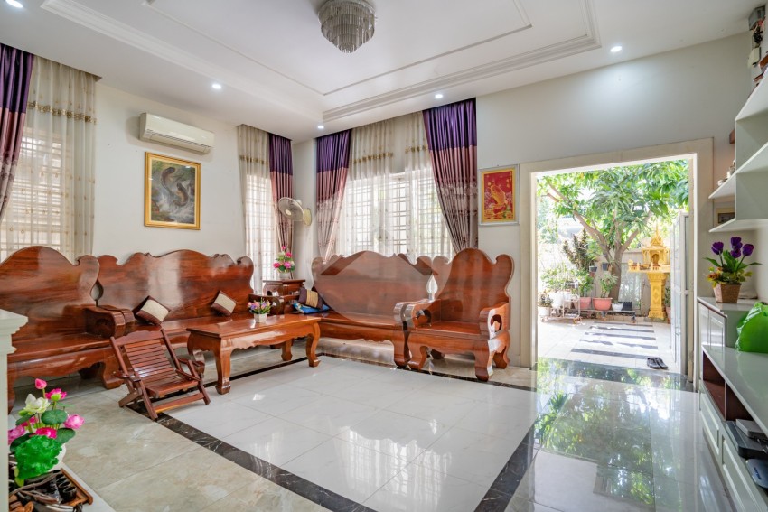 4 Bedroom Twin Villa For Rent - Borey Highland City, Sen Sok, Phnom Penh