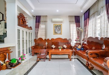 4 Bedroom Twin Villa For Rent - Borey Highland City, Sen Sok, Phnom Penh thumbnail