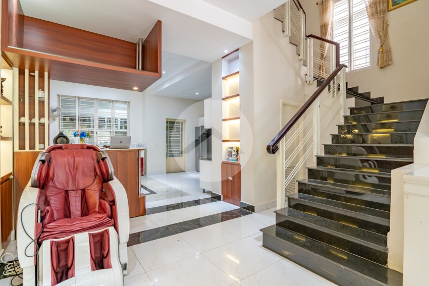 4 Bedroom Twin Villa For Rent - Borey Highland City, Sen Sok, Phnom Penh