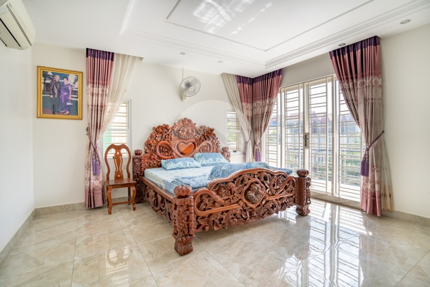 4 Bedroom Twin Villa For Rent - Borey Highland City, Sen Sok, Phnom Penh