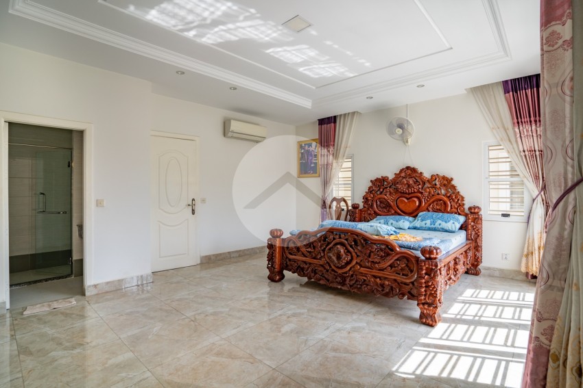 4 Bedroom Twin Villa For Rent - Borey Highland City, Sen Sok, Phnom Penh