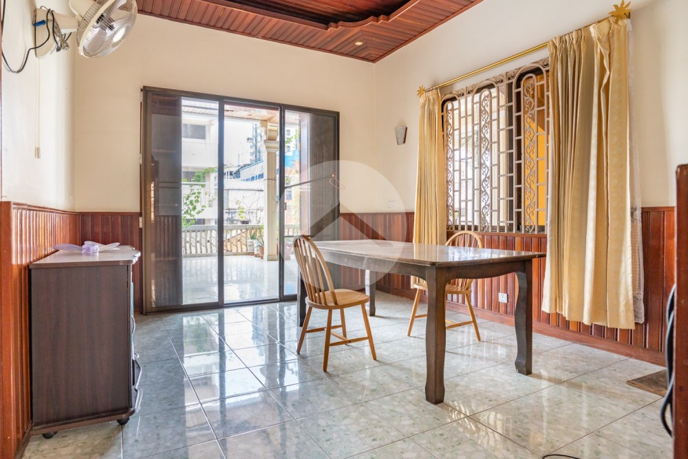 2 Bedroom Apartment For Rent - 7 Makara, Phnom Penh - Image 15