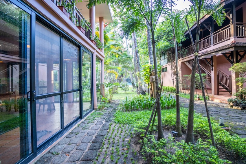 5 Bedroom Villa For Rent - Riverside, Siem Reap