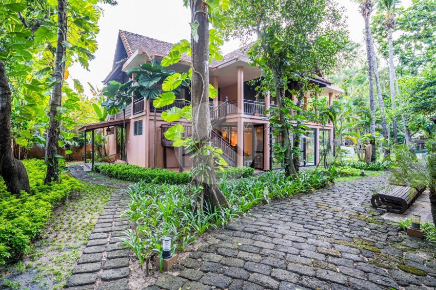 5 Bedroom Villa For Rent - Riverside, Siem Reap