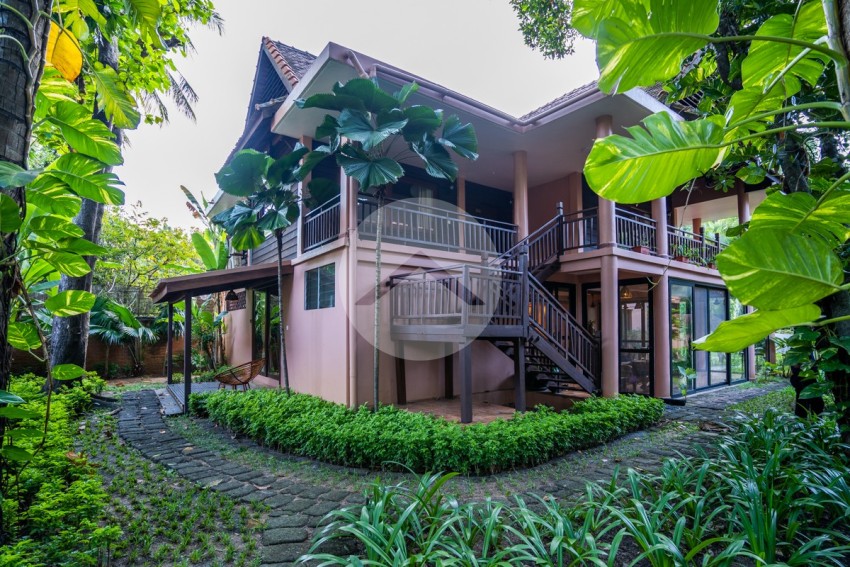 5 Bedroom Villa For Rent - Riverside, Siem Reap