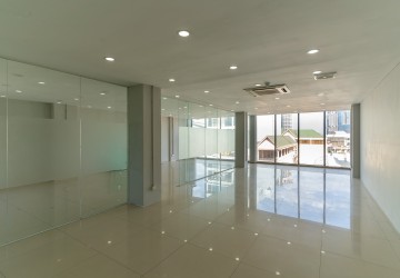 112 Sqm Office Space For Rent - Srah Chork, Phnom Penh thumbnail