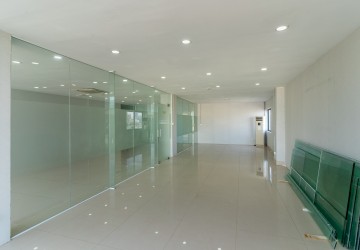 112 Sqm Office Space For Rent - Srah Chork, Phnom Penh thumbnail