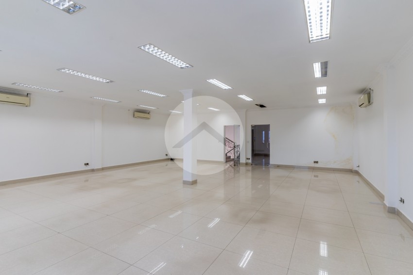 356 Sqm Office Space For Rent - Srah Chork, Phnom Penh