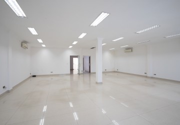 356 Sqm Office Space For Rent - Srah Chork, Phnom Penh thumbnail