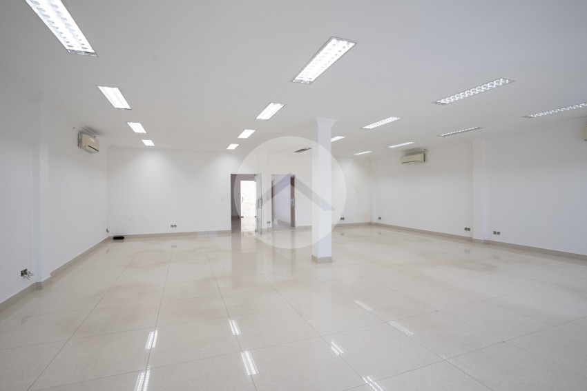 356 Sqm Office Space For Rent - Srah Chork, Phnom Penh