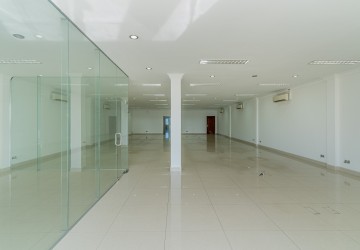 356 Sqm Office Space For Rent - Srah Chork, Phnom Penh thumbnail