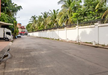 337 Sqm Commercial Land For Rent - Toul Tom Pong, Phnom Penh thumbnail