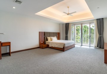 4 Bedroom Serviced Apartment For Rent - Chroy Changvar, Phnom Penh thumbnail