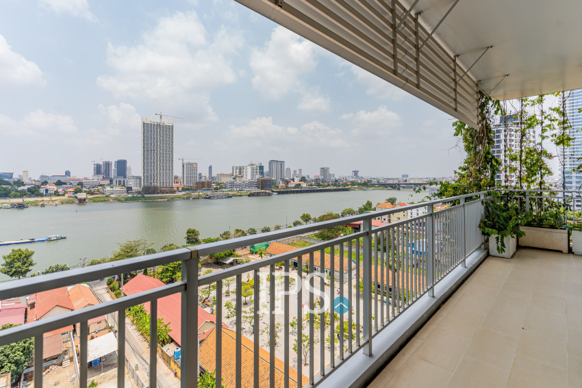 4 Bedroom Serviced Apartment For Rent - Chroy Changvar, Phnom Penh