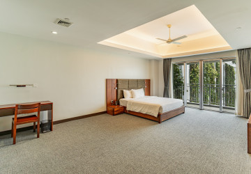 4 Bedroom Serviced Apartment For Rent - Chroy Changvar, Phnom Penh thumbnail