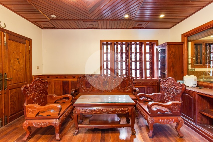 16 Bedroom Hotel For Rent - Kouk Chack, Siem Reap