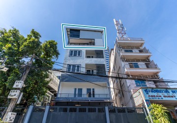 Renovated 2 Bedroom Apartment For Rent - Srah Chork, Phnom Penh thumbnail