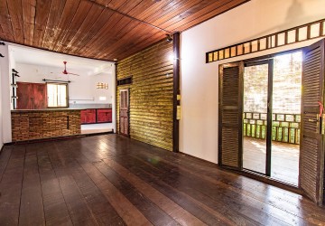 2 Bedroom Wooden House For Rent - Slor Kram, Siem Reap thumbnail