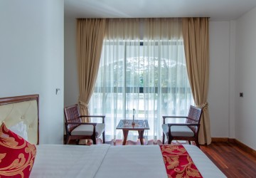 3 Bedroom Apartment For Rent - Riverside,  Slor Kram,  Siem Reap thumbnail
