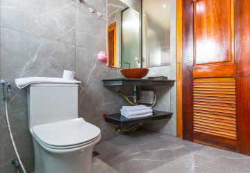 3 Bedroom Apartment For Rent -  Slor Kram,  Siem Reap thumbnail