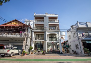 20 Bedroom Hotel For Rent - Riverside, Slor Kram,  Siem Reap thumbnail