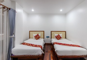 20 Bedroom Hotel For Rent - Riverside, Slor Kram,  Siem Reap thumbnail